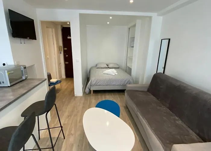 Superbe Avec Terrasse Centre-ville Et A 5 Min شقة كان