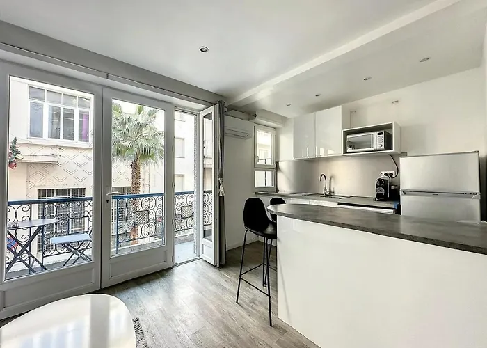 Superbe Avec Terrasse Centre-ville Et A 5 Min كان